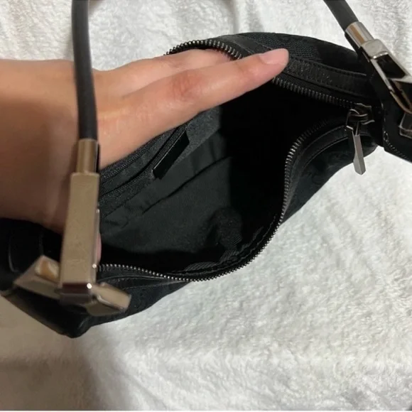 Vintage Gucci Black GG Logo Canvas Hobo Bag - Picture 6 of 16